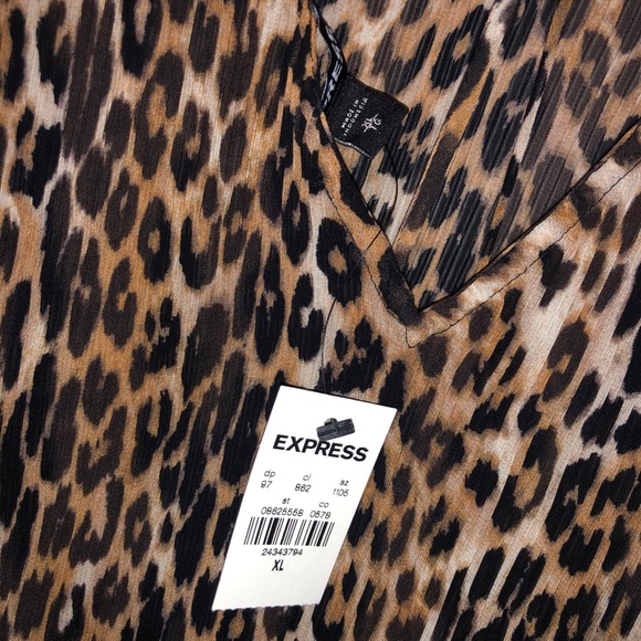 Express Leopard Print Pleated Puff Sleeve Top - Picture 6 of 8